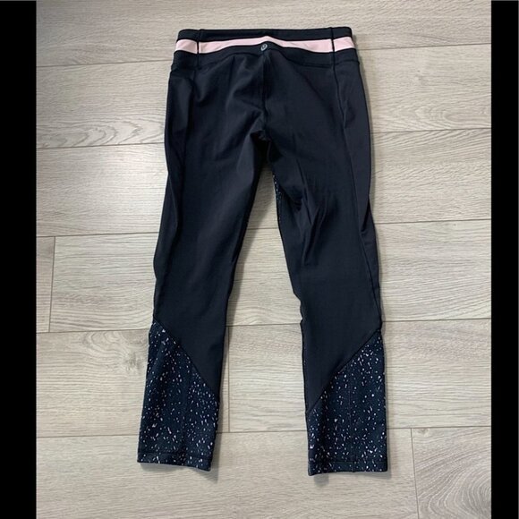 Lululemon Give Me Qi Crop Butterfly Texture Mink - Picture 5 of 14